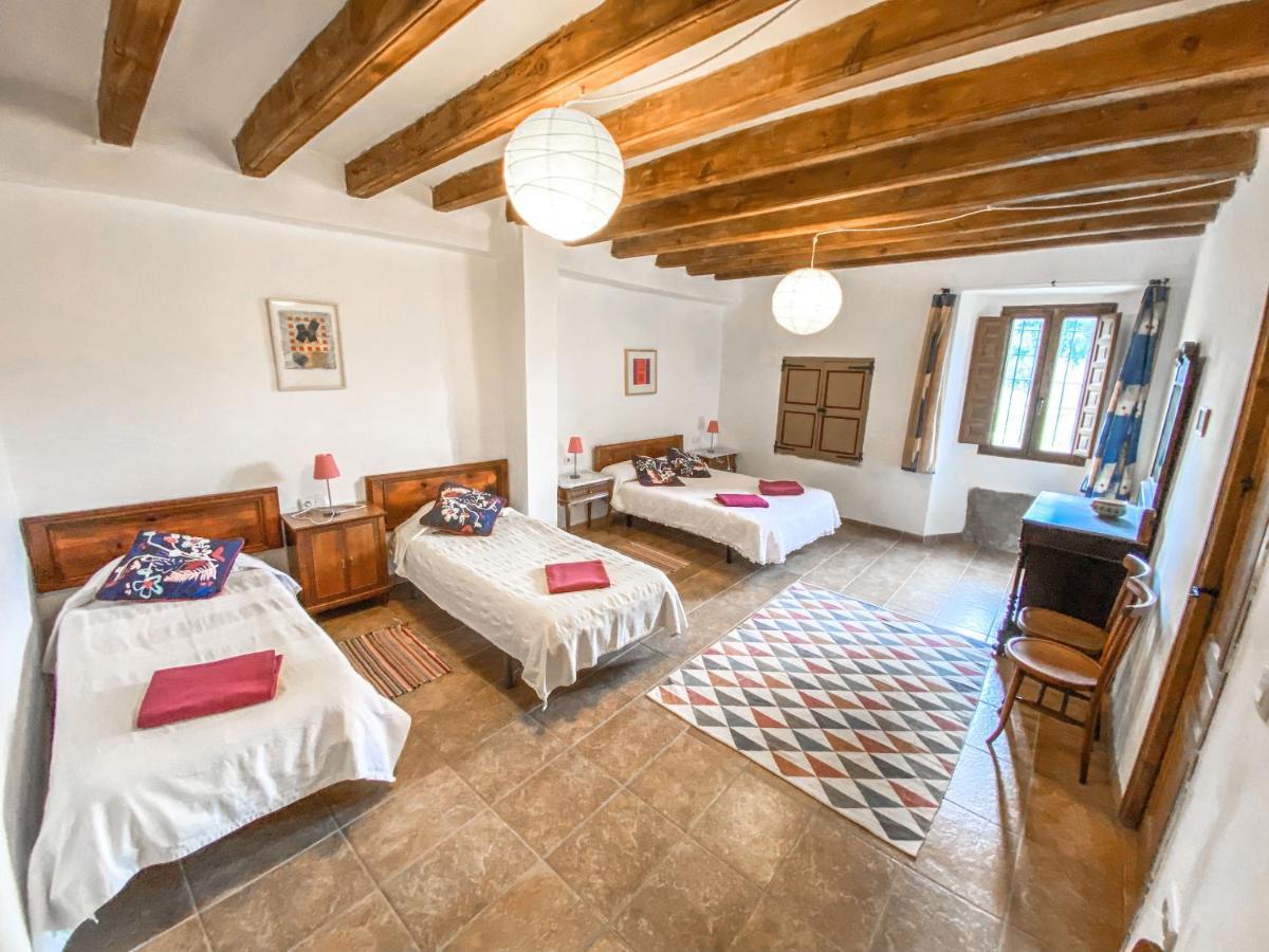 Casa Rural Sant Petrus De Madrona Otel Pinell de Solsones Dış mekan fotoğraf