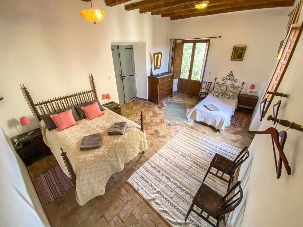 Casa Rural Sant Petrus De Madrona Otel Pinell de Solsones Dış mekan fotoğraf