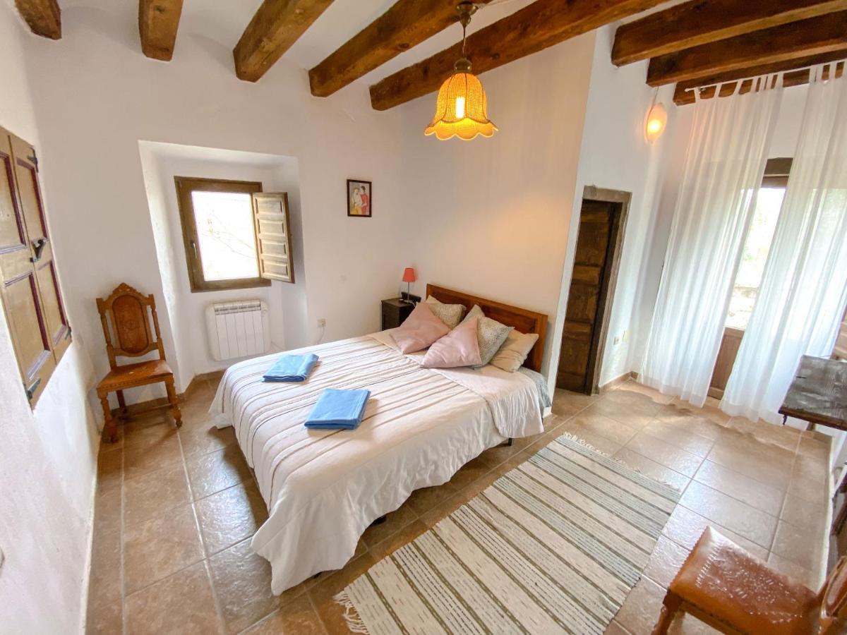 Casa Rural Sant Petrus De Madrona Otel Pinell de Solsones Dış mekan fotoğraf