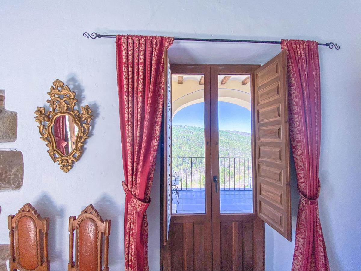 Casa Rural Sant Petrus De Madrona Otel Pinell de Solsones Dış mekan fotoğraf