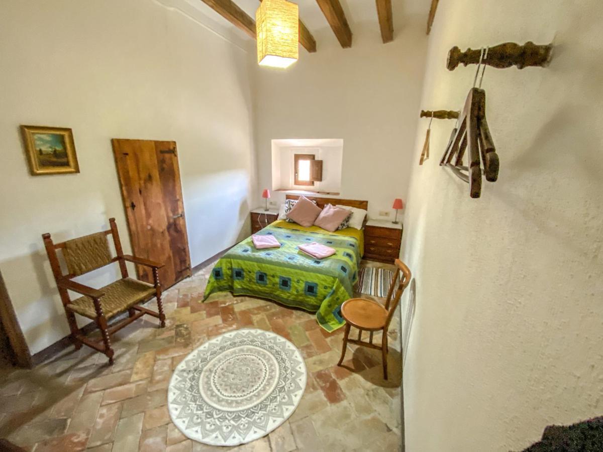 Casa Rural Sant Petrus De Madrona Otel Pinell de Solsones Dış mekan fotoğraf